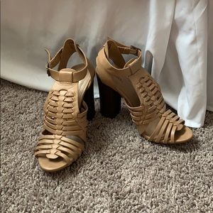 tan heels